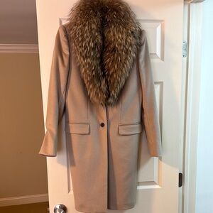 Joseph Tan Trench Coat with Elegant Fox Fur Collar 4-6 US size
